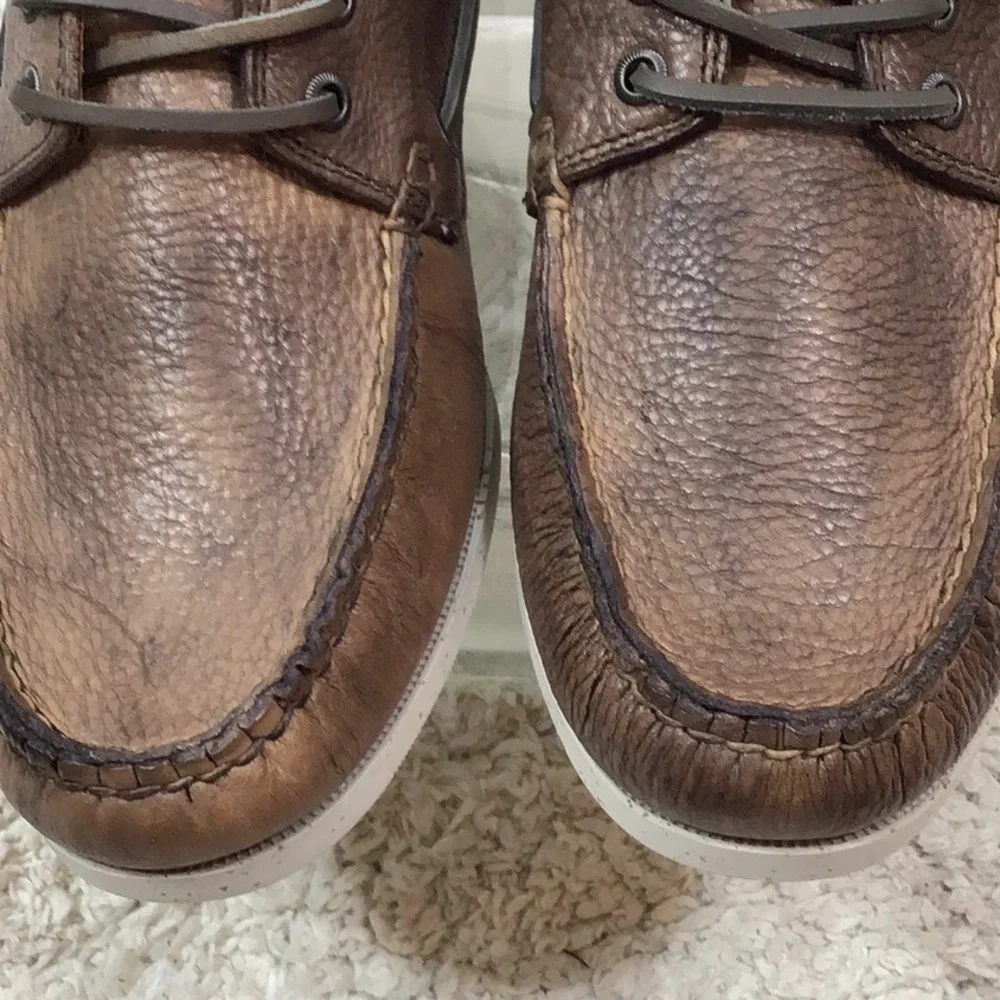 Frye men’s distressed brown leather boat shoes 9.5